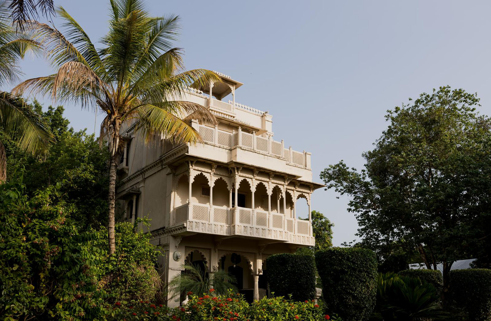 Accommodation-Suit-Rooms-Bhamaria-Hourse-Mahal
